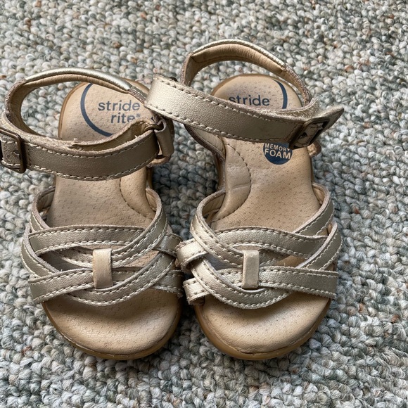 Stride Rite Metallic Kids Sandals - Picture 1 of 6